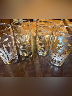 Set of 4  Vintage Libby Glasses Floral Etched Highball Glasses with Gold Accents